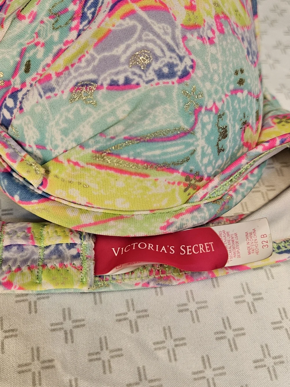 Victoria's Secret 32B Padded Underwire Halter Bikini Top Multicolor Abstract